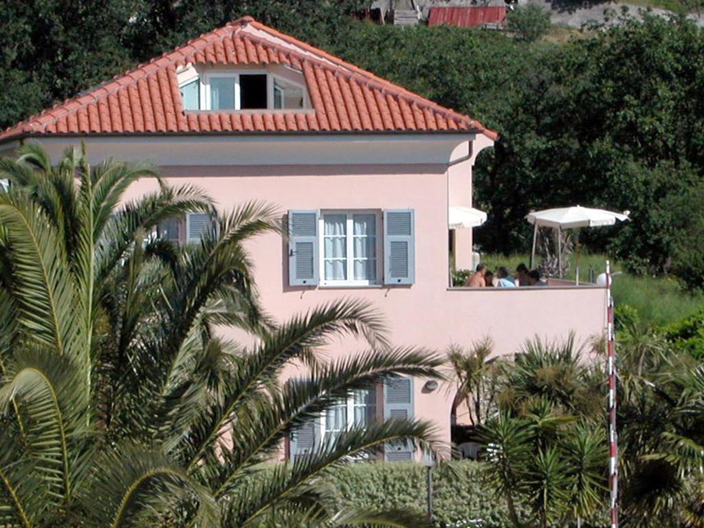Residence Pian Dei Boschi Pietra Ligure Esterno foto