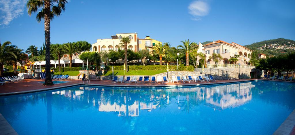 Residence Pian Dei Boschi Pietra Ligure Esterno foto