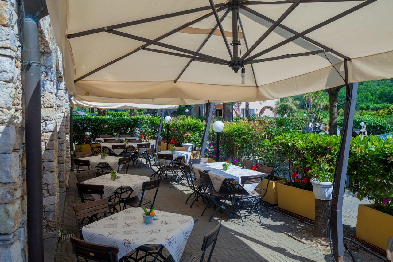 Residence Pian Dei Boschi Pietra Ligure Esterno foto