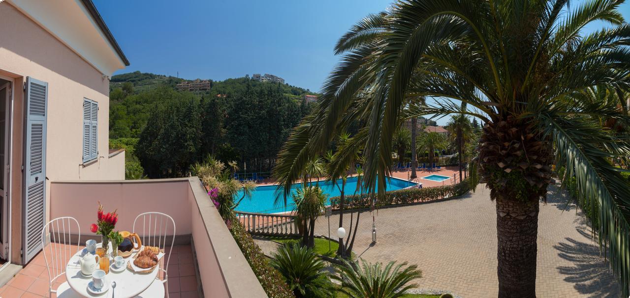 Residence Pian Dei Boschi Pietra Ligure Esterno foto