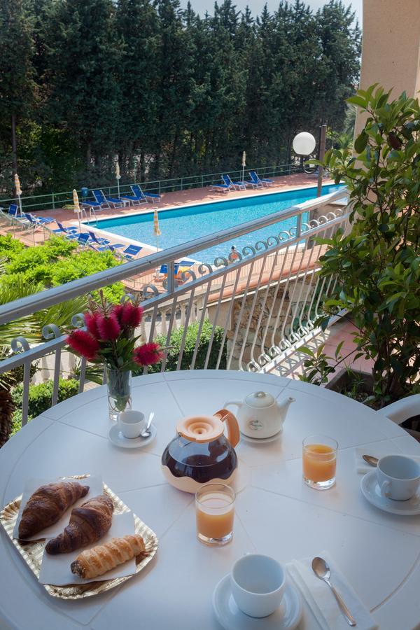 Residence Pian Dei Boschi Pietra Ligure Esterno foto